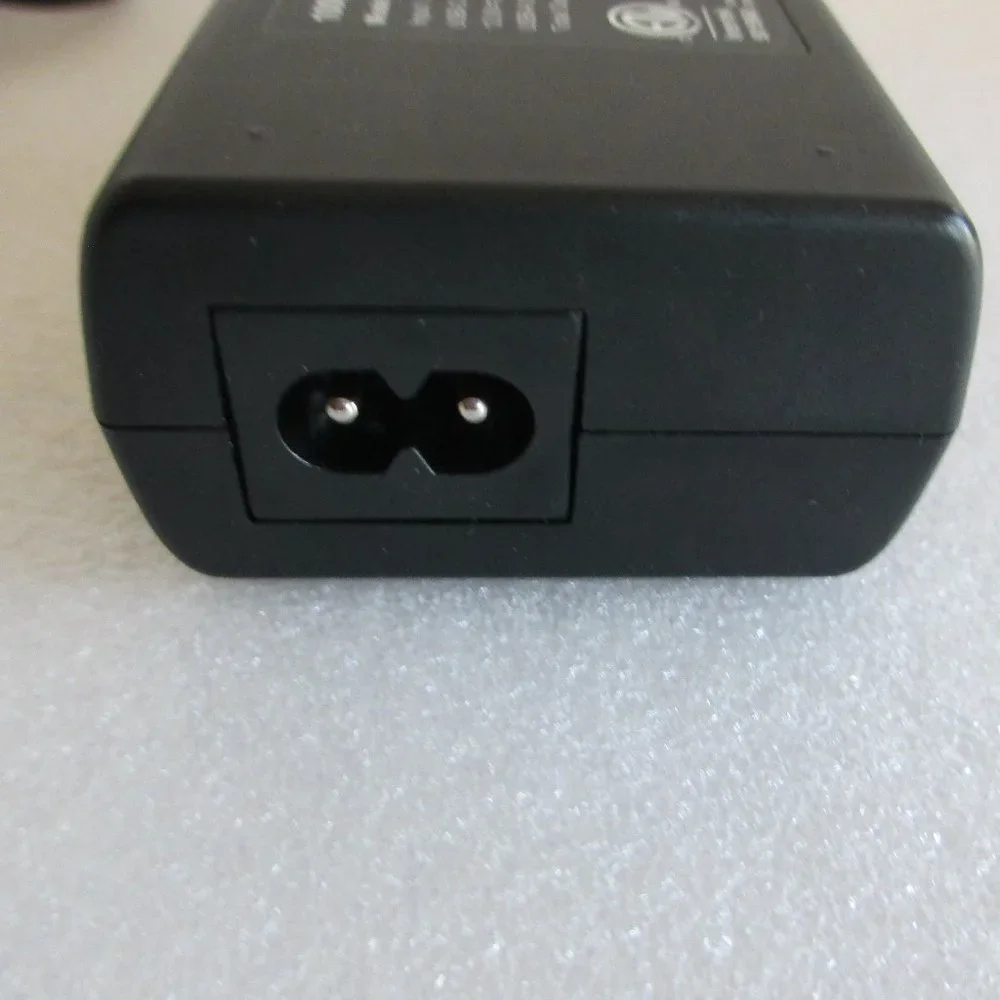 j5 CREATE 100W PD USB-C™ SUPER CHARGER